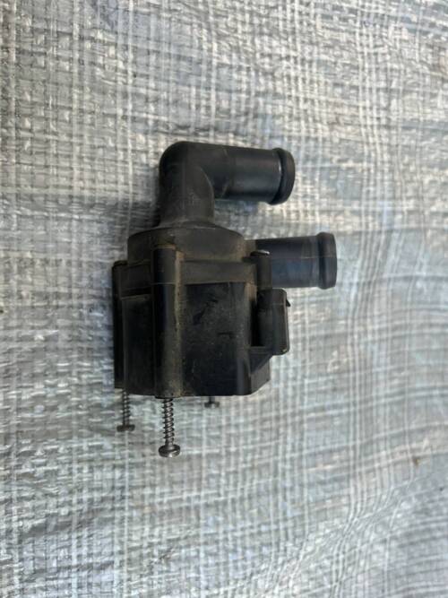 Додатковий насос, помпа 2.0 VW T5 5N0965561 VAG Фольксваген Т5
