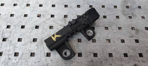 Кронштейн паливної трубки 1997-2007 1.5DCI 8200052310 Рено Кенго 1