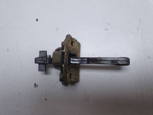 Обмежувач, фіксатор передньої дверки 1C0837249A VAG Фольксваген-3