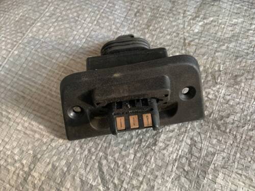 Контактна група зад дверей лівих (папа) VW T6 7E0907437 VAG Фольксваген Т6