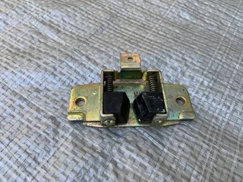 Направляюча задньої ляди VW T4 701829721C, 701829721A VAG Фольксваген Т4
