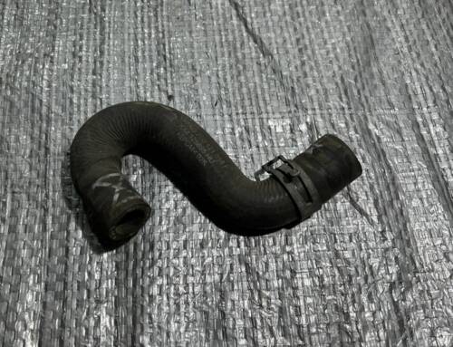 Патрубок системи охолодження 2.0 VW T5 7E0121085F VAG Фольксваген Т5