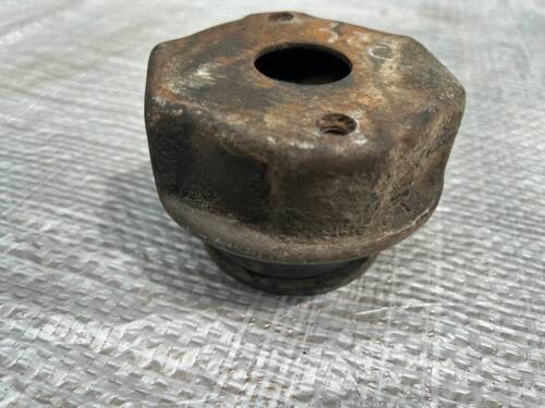 Подушка, опора двигуна 2.4 VW T4 701199201D VAG Фольксваген Т4-2