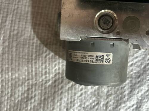 Блок АБС, ABS VW T5 7E0614517M, 7E0907379P VAG Фольксваген Т5-5