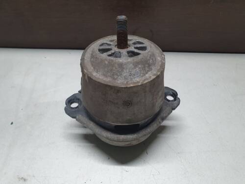 Подушка, опора двигателя правая, левая 7L6199131 VAG Фольксваген