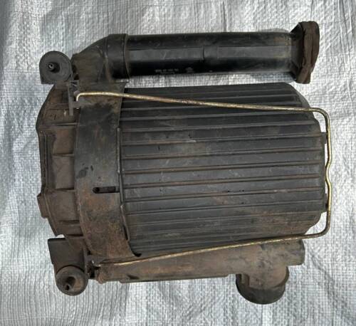 Корпус воздушного фильтра VW T4 044129607T VAG Volkswagen T4