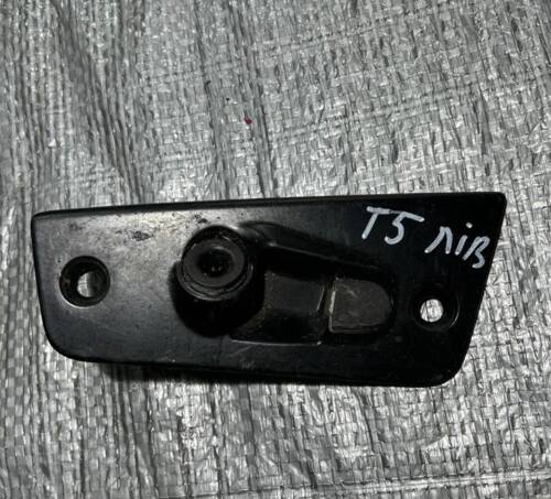 Направляюча здвижної дверки лівої нижня (на кузові) VW T5 7H0843639F,  7E0843639B VAG Фольксваген Т5