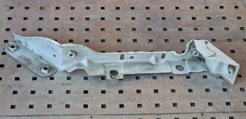Кронштейн кріплення крила, установочної панелі правий внутрішній 7782004557 Рено Трафік, Опель Віваро, Ніссан Прімастар