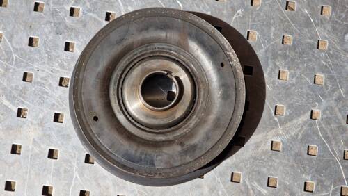 Шкив коленвала 2.5 DCI 7 пк 2006+ 8200458171, 8200207435, 8200555549, 8200664350, 8200802666 Рено Трафик, Опель Виваро, Ниссан Прири-2
