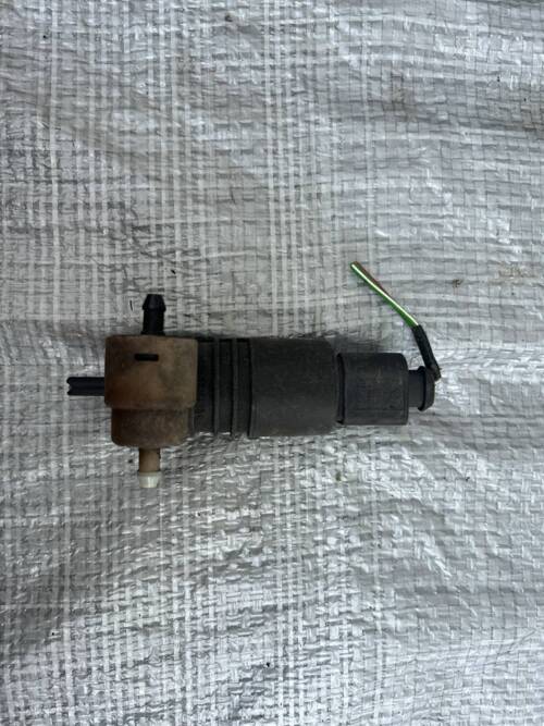 Насос омивача скла на 2 вихода VW T5 95562817201 VAG Фольксваген Т5