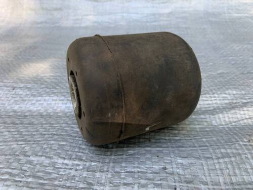 Подушка, опора двигателя, подрамника 2.5 VW T5 7H0499305 VAG Volkswagen T5