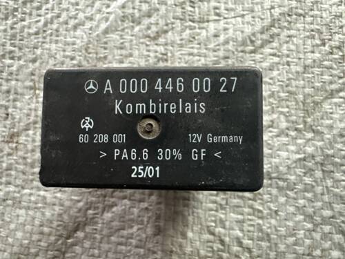 Реле обігріву заднього скла A0004460027 638 Мерседес Віто