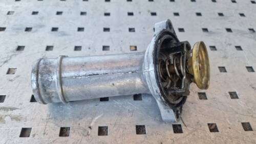 Корпус термостата 2.3, 2.9TDI 1996-2000 A6032030474, A6042030075 312 903 Мерседес Спрінтер