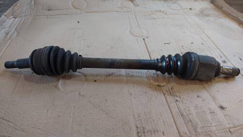 Піввісь ліва коротка (дефект пильника) 8200687739 Рено Кенго 2008+