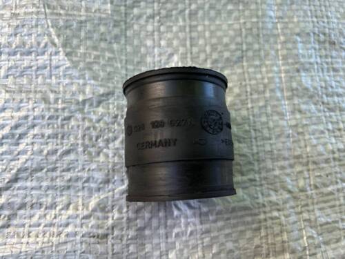 Патрубок інтеркулера T4 1.9TDI 1992-2004 028129627N  VAG Фольксваген Т4