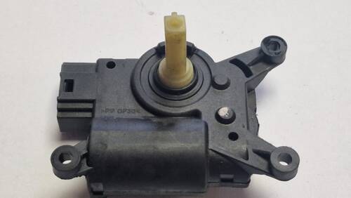 Привод, моторчик заслонки печки, шаговой двигатель печки BEHR 3093844, V3269002, 90.25845, 30.93844 2006+ 906 Мерседес Спринтер, Фольксваген Крафтер-2