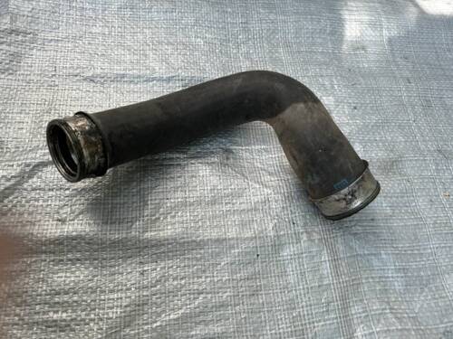 Патрубок интерклера правый VW T5 7H0145709D VAG Volkswagen Т5