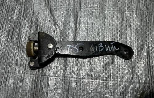 Ролик нижній лівий здвижної дверки VW T5 7H0843397H VAG Фольксваген Т5