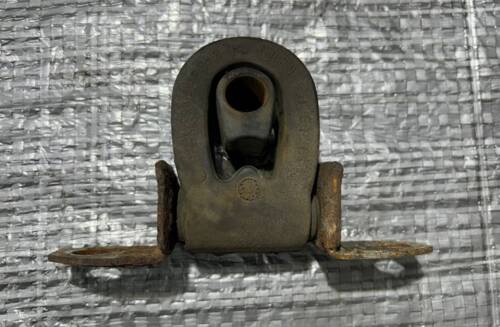 Подушка кріплення глушника VW T5 3A0253144 VAG Фольксваген Т5