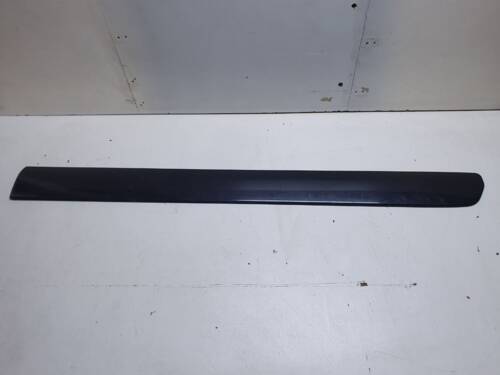Молдинг передньої правої дверки VW T5 7H5853072B VAG Фольксваген Т5