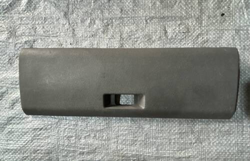 Кришка бардачка 1990-2003 VAG T4 701857123 Фольксваген Транспортер Т4