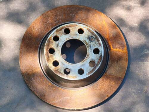 Диск гальмівний задній BREMBO 5Q0615601G VAG Фольксваген Пассат B7