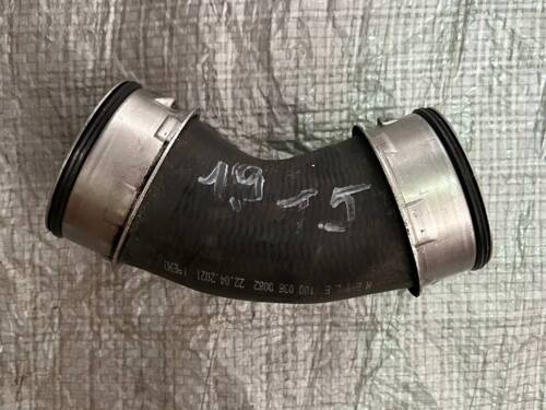Патрубок интеркулера левый нижний 1.9 VW T5 7H0145790A VAG Фольксваген Т5