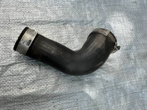 Патрубок інтерклеру до заслонки 2.5 VW T5 7H0145980R VAG Фольксваген Т5