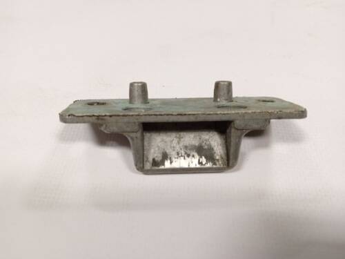 Направляюча на стойку, алюміній 2014+ 824778024R Рено Трафік 3, Опель Віваро 3, Фіат Таленто, Ніссан NV 300-2