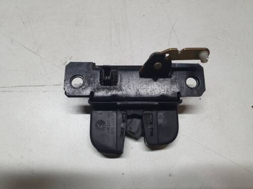 Замок кришки багажнику, ляди VW 7L6827505 VAG Фольксваген Таурег