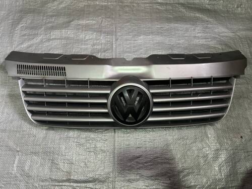 Решітка радіатору передня(в кольорі, уточняйте) VW T5 7H0807101/8 VAG Фольксваген Т5-2