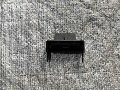 Кронштейн кріплення радіатора VW T5 7H0807435A VAG Фольксваген Т5