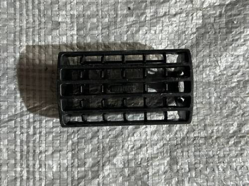 Дефлектор обдува с панели, торпеды VW T4 701819707B VAG Volkswagen Т4