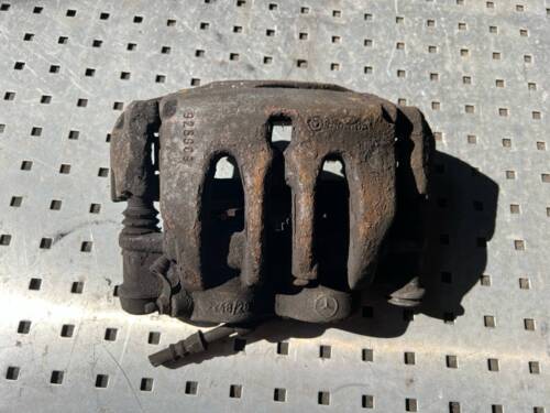 Суппорт передний правый(с-ма BREMBO) 2014+ A4474200183 447 Мерседес Вито