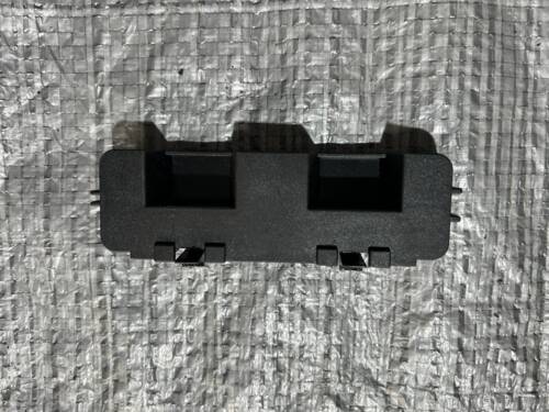 Кронштейн кріплення блоку запобіжників VW T5 7H0907300A VAG Фольксваген Т5