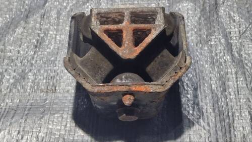 Подушка двигуна, мотора 2003-2010 2.2CDI OM 646 A9062411113 639 Мерседес Віто