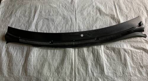 Накладка під лобове скло, жабо (2 отвори) VW T5 7H1819403A VAG Фольксваген Т5