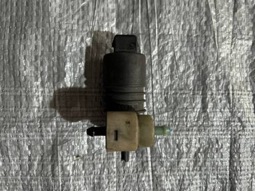 Насос, моторчик бачка омивача(на 2 виходи) VW T4 191955651 VAG Фольксваген Т4