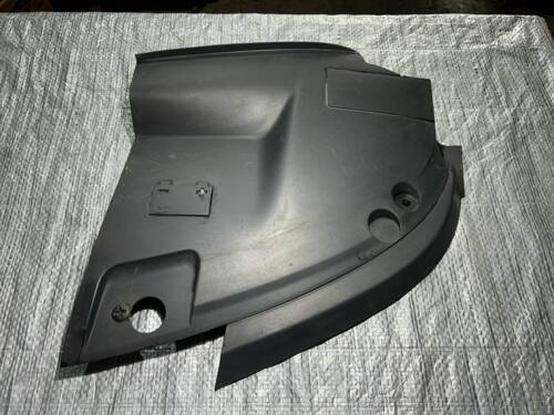 Накладка двигуна декоративна ліва VW T5 7H0119517B VAG Фольксваген Т5