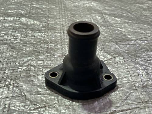 Флянец, тройник системы охлаждения VW T4 026121145E VAG Volkswagen Т4