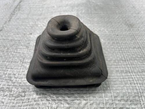 Пильник, чохол куліси КПП T4 1990-2003 701711122 VAG Фольксваген Т4