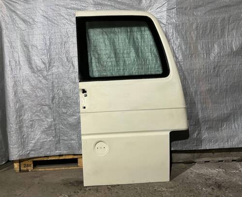 Двері задні праві з склом (колір та стан уточнюйте) VW T4 701827104D VAG Фольксваген Т4