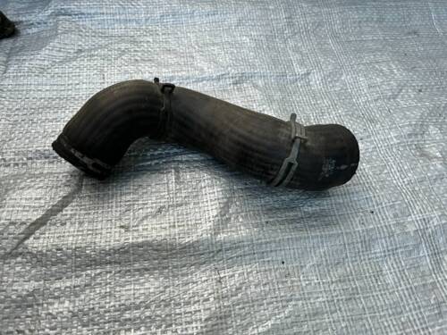 Патрубок интеркулера правый 2.5 VW T4 701145828 VAG Volkswagen Т4
