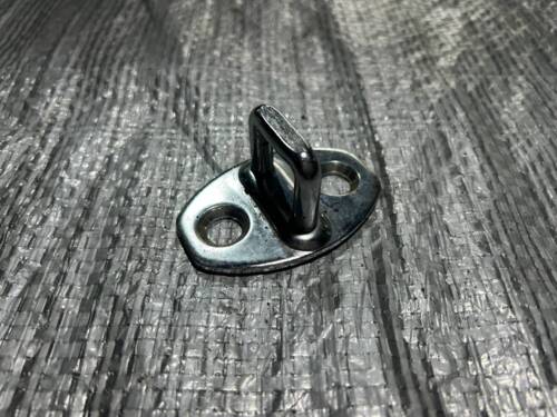 Скоба замка VW T5 3B0837033 VAG Фольксваген Т5
