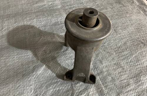 Подушка, опора двигателя задняя 2.5 VW T5 7H0199849 VAG Volkswagen T5
