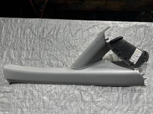 Накладка стойки лобового скла внутрішня права 2003-2010 2.2 CDI OM 646 A6396921601 639 Мерседес Віто