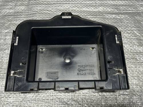 Крышка блока предохранителей VW T4 7D0971825, 701971825 VAG Фольксваген Т4-2
