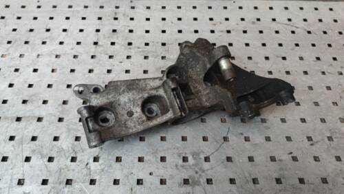 Кронштейн генератора k9k 1.5 dCi 8200473400 Рено Кенго