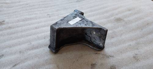 Кронштейн клапана ЕГР, EGR 2.5 DCI 2006+, 8200783776, 8200678969, 8200686637 Рено Трафік, Опель Віваро, Ніссан Прімастар