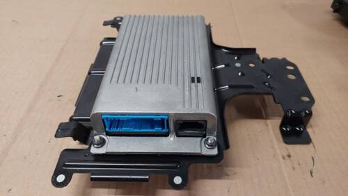 Зарядний блок пристрою гучного зв'язку 3' E90 LCI  2.0 дизель N47 2005-2013 седан 84109200822 БМВ, BMW